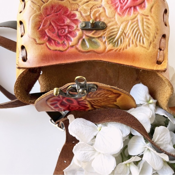 Authentic Made in Mexico Handcrafted Leather Bag - Picture 3 of 9